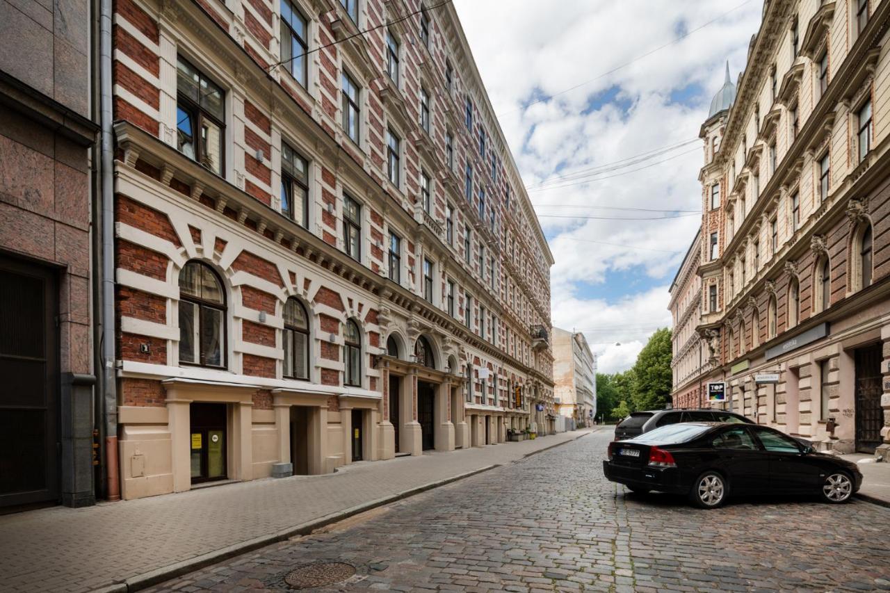 Modern Design Studio Apartment In Riga Center Екстер'єр фото